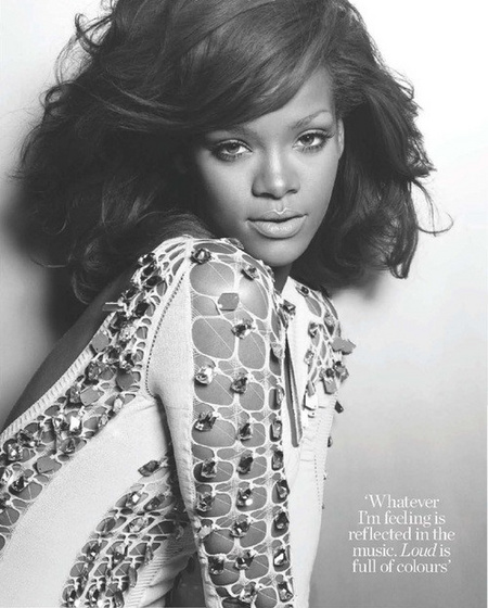 The Strange: rihanna3