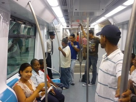 estha: metro en Santo Domingo05