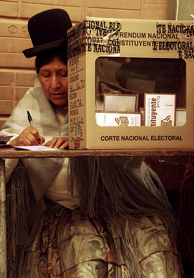 estha: Referendo constitucional en Bolivia02