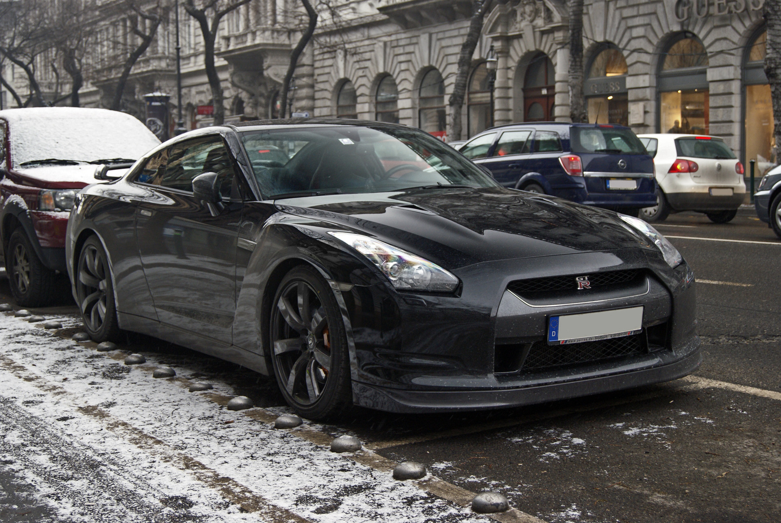 Nissan GT-R