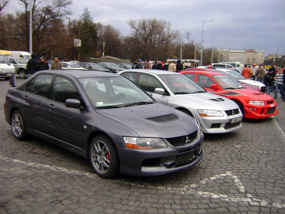 Mitsubishi Lancer Evolution-ok :)