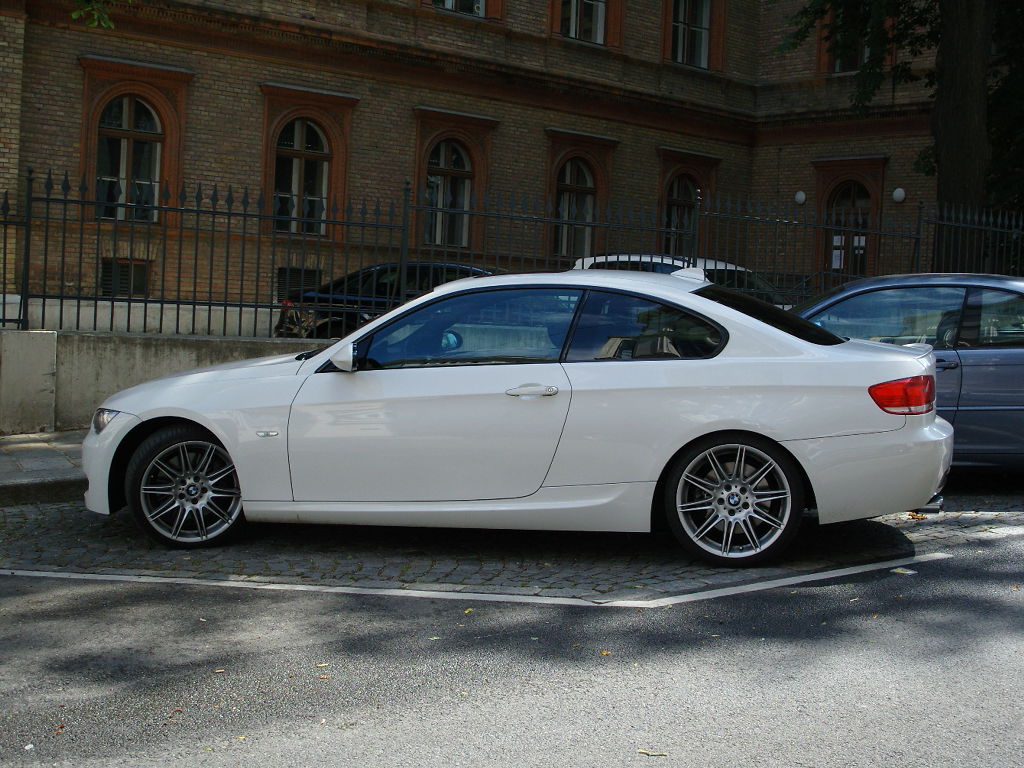 BMW 325 v. 330 Coupe M Pakettal