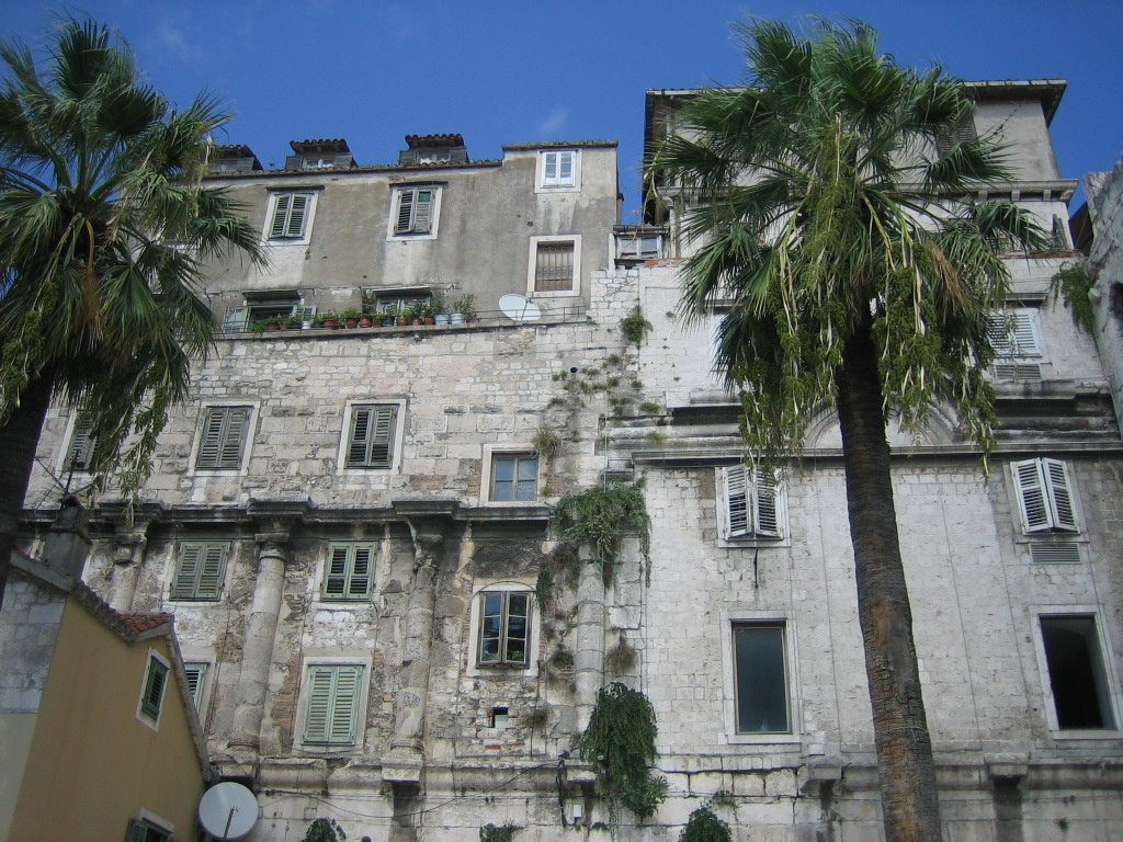 Diocletianus-palota külső fala