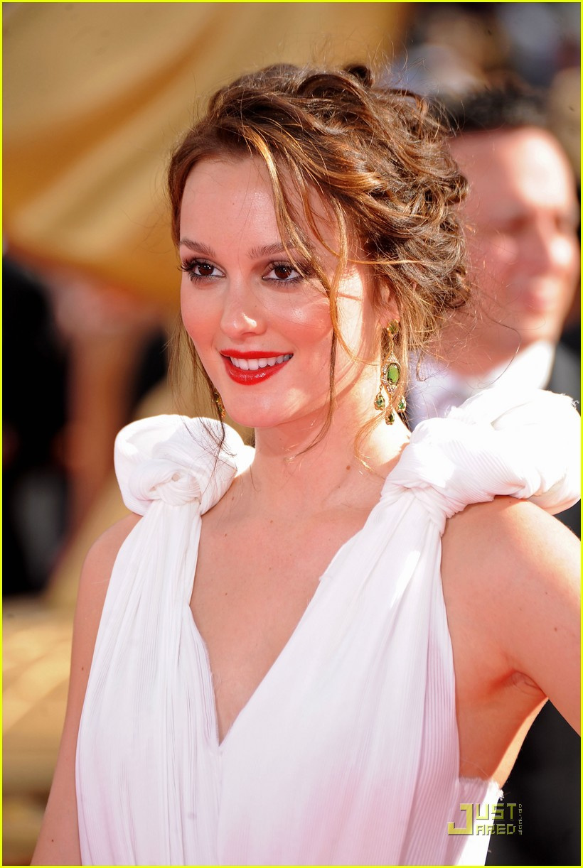 leighton-meester-emmys-awards-2009-06