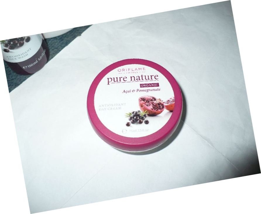 Arckrém Oriflame Pure nature acai és gránátalma nappali P1080604