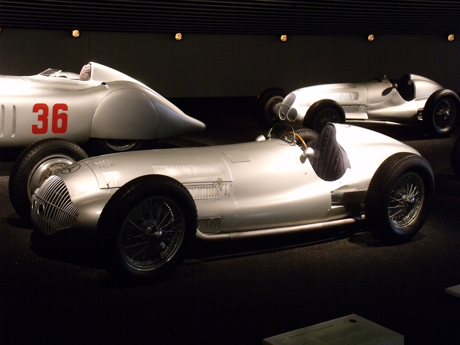 Mercedes múzeum Stuttgart 386