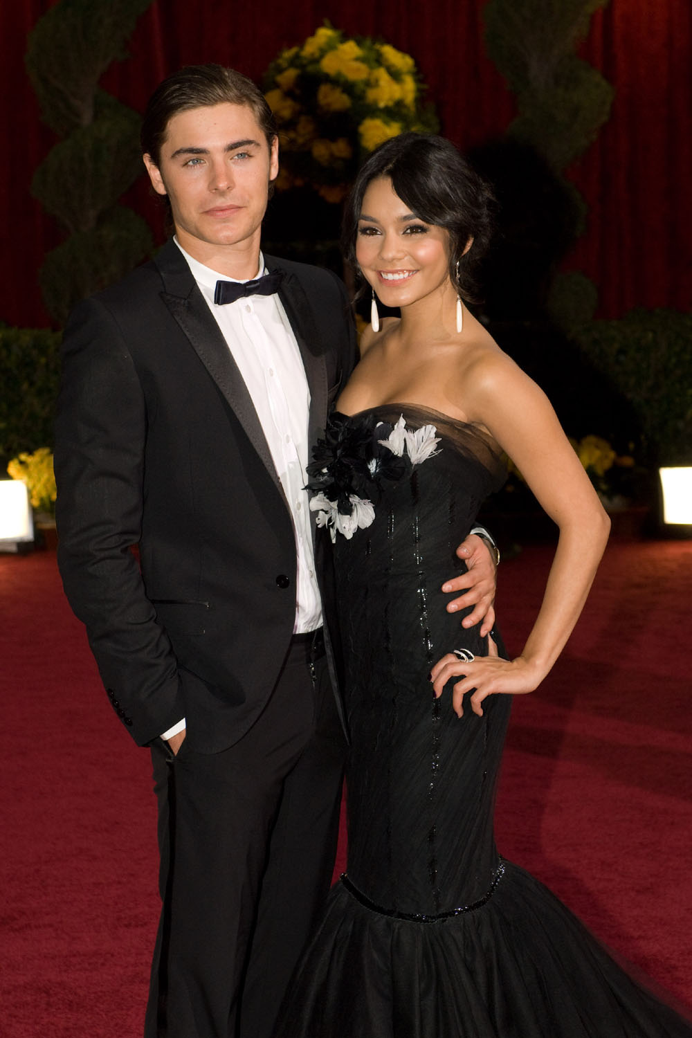 zac-efron-vanessa-hudgens 2009 oscar