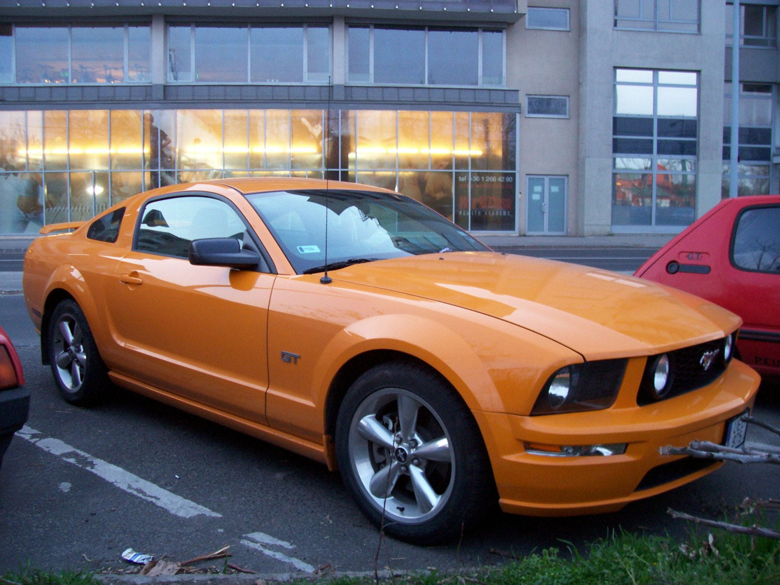 Ford Mustang GT (2)