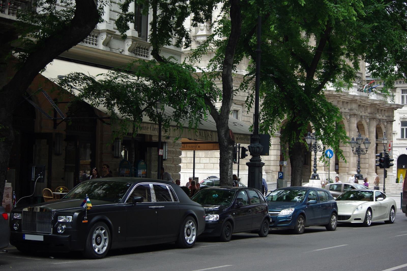 Rolls Royce Phantom & Ferrari 612 Scaglietti (1)