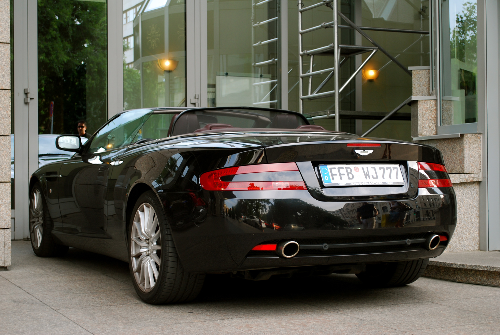 Aston Martin DB9 Volante