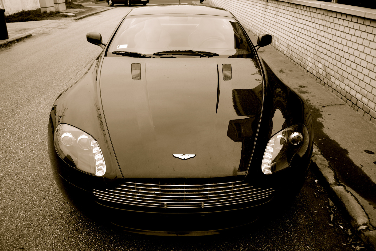 Aston Martin V8 Vantage