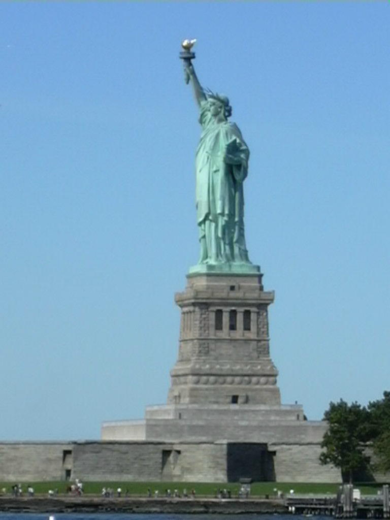 544 Liberty & Ellis Island felé-Liberty Island