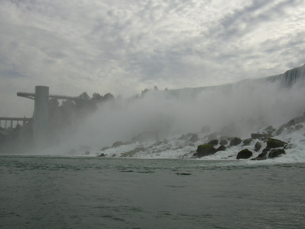 153 Hajóút a Horseshoe Falls-hoz-American Falls