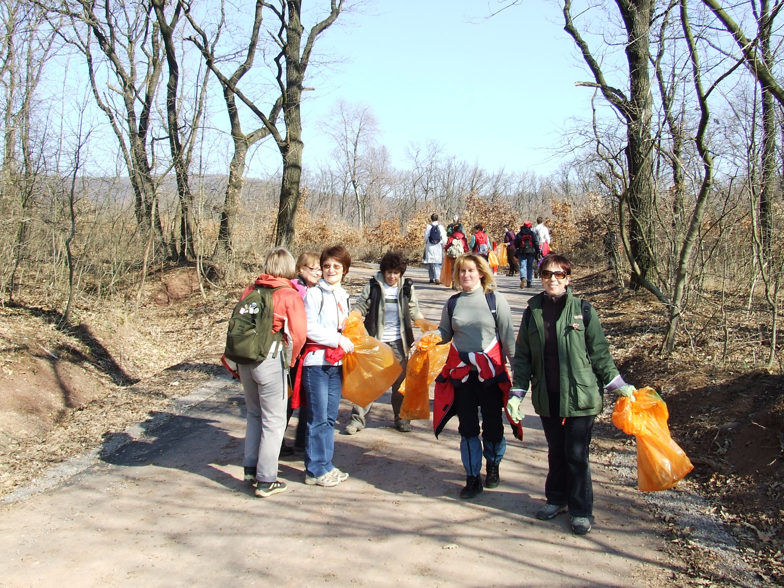 Szemét szedés a Mecseken 2011.03.12 009