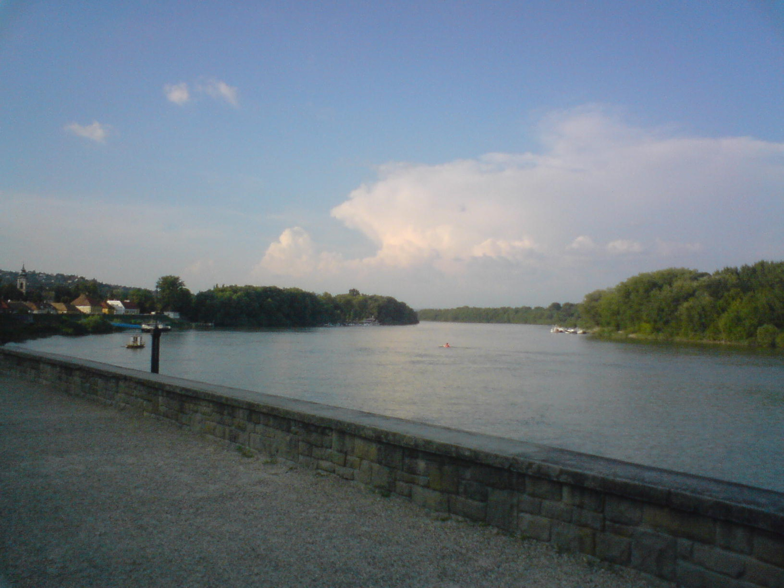 Szentendre Duna-korzó másik oldal