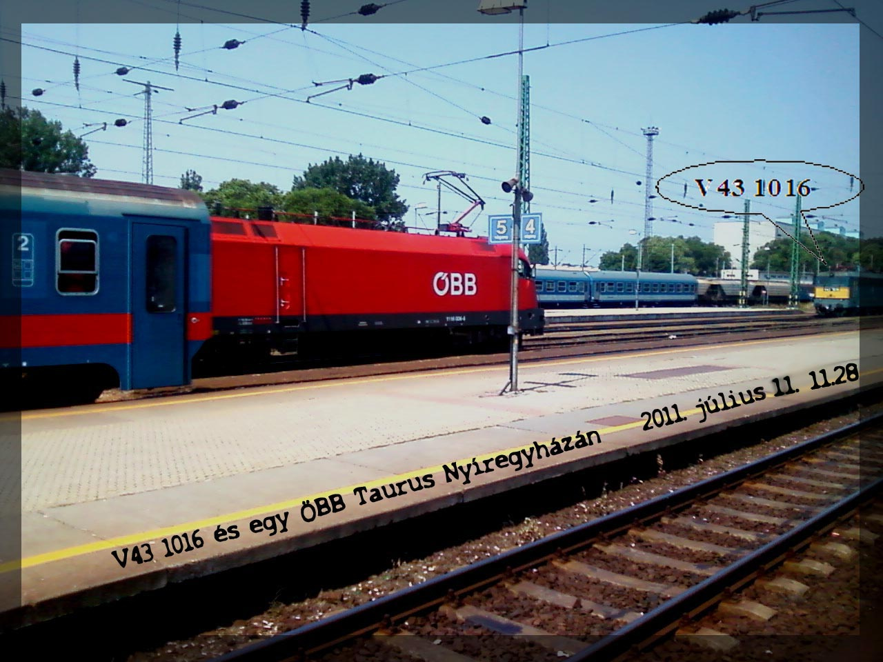 V43 1016 és egy ÖBB Taurus Nyíregyházán