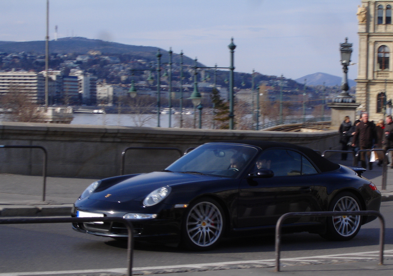 Porsche 911 Carrera S Cabriolet