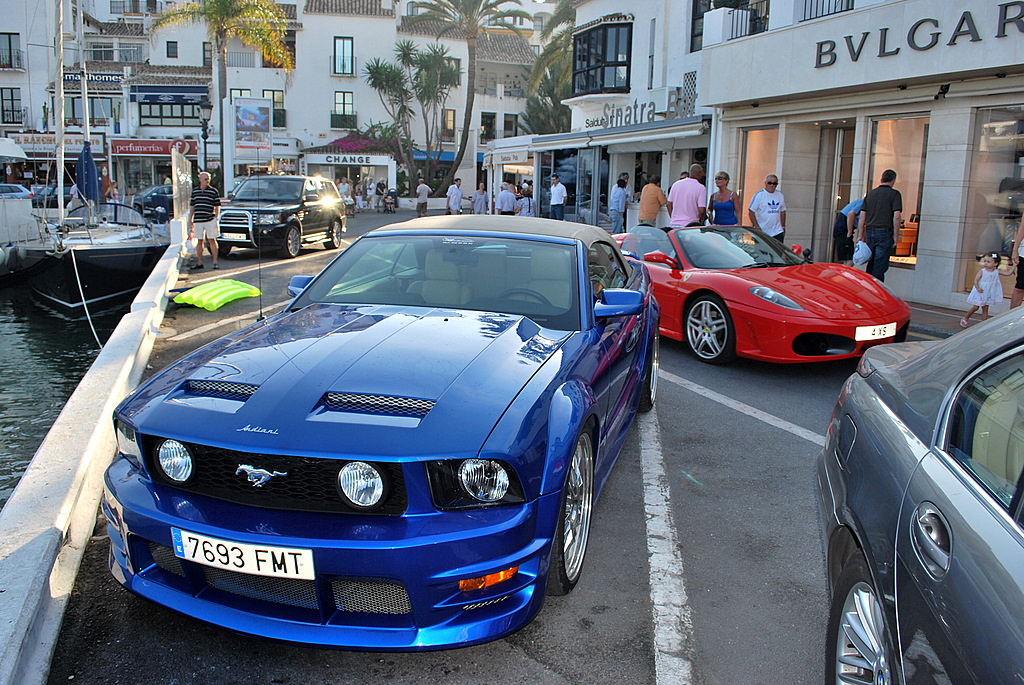 FORD MUSTANG 16