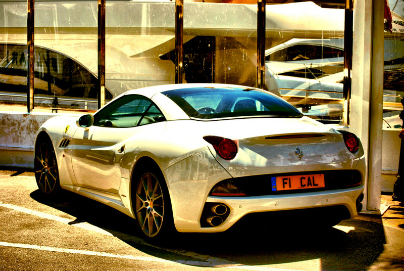 Ferrari California 002 HDR2