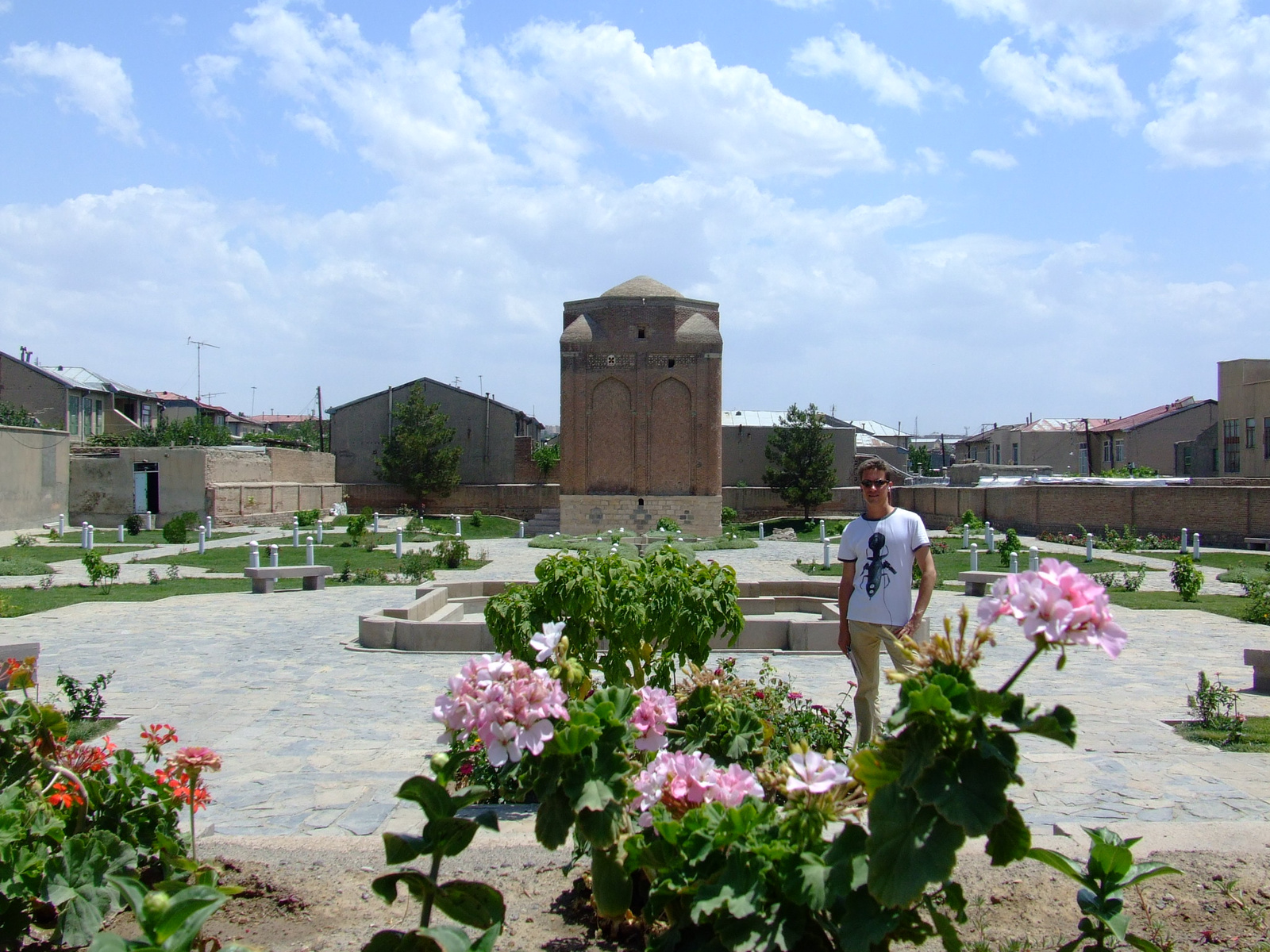 Irán 4488 Gonbad-e Sorkh Maragheh