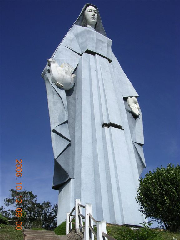 146 Trujillo - Monumento a la Virgen de la Paz