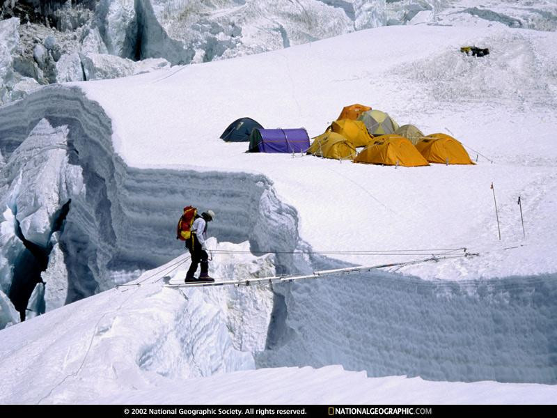 khumbu-icefall-640525-sw (Medium)