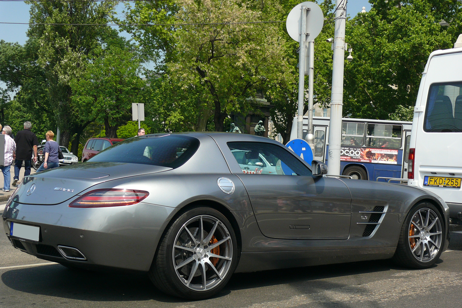 Mercedes SLS AMG