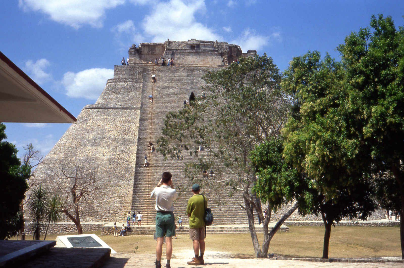 Uxmal piramistúra