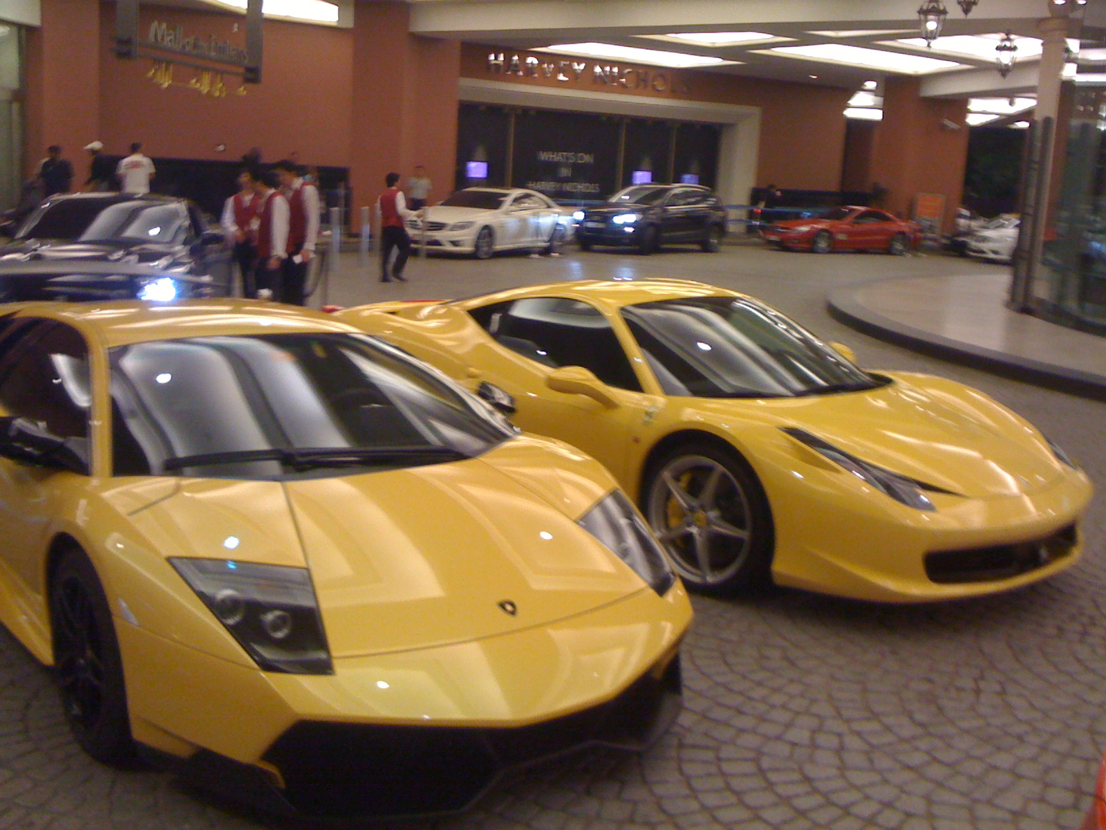 LP 670 - 4SV, F458 Italia