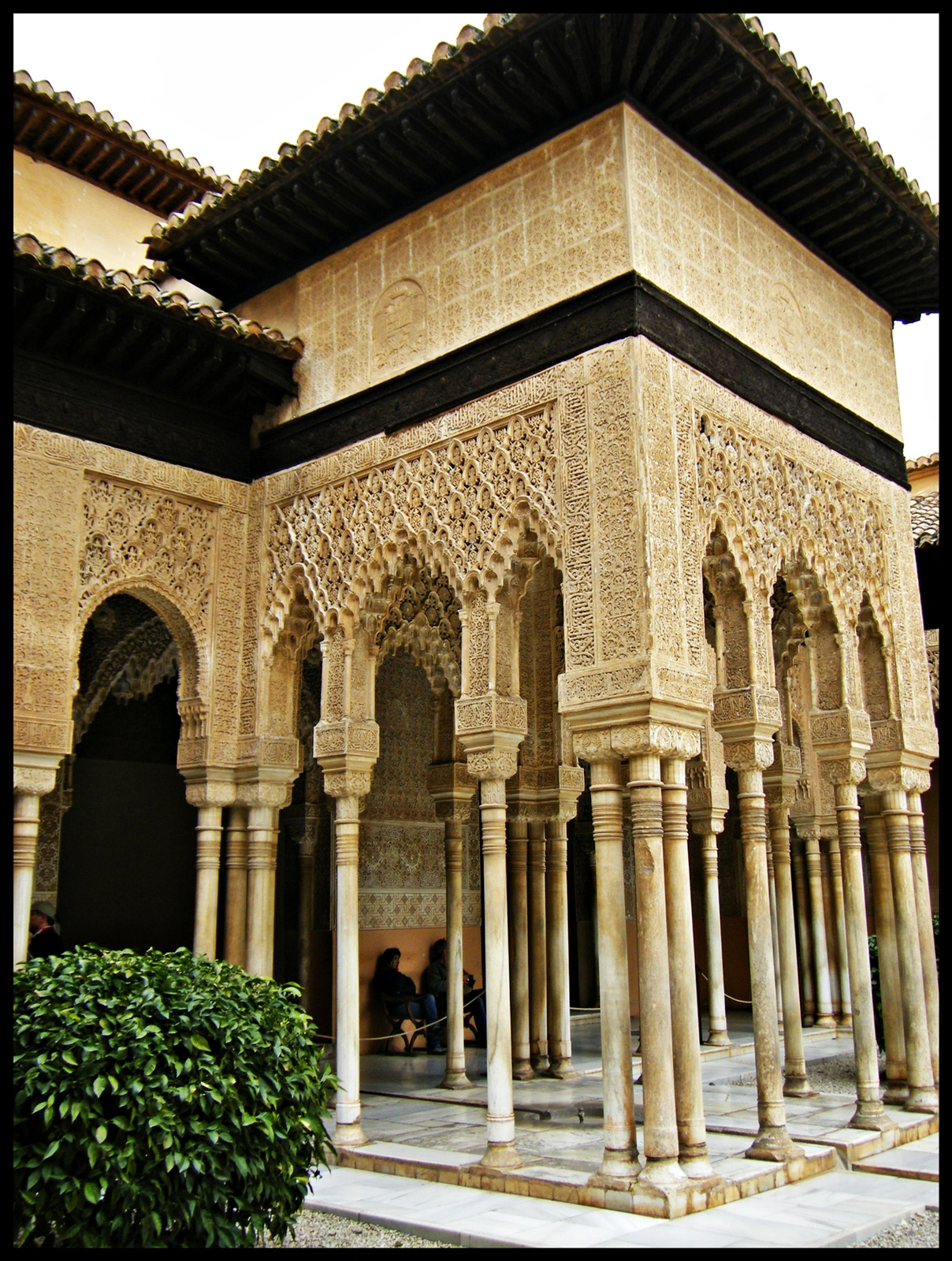 Alhambra 25