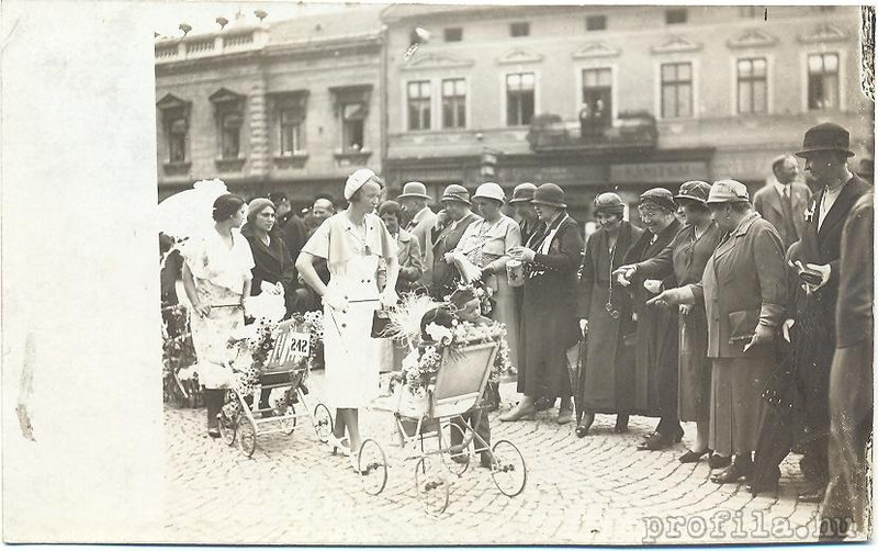 Miskolc baba- és babakocsi verseny 1933