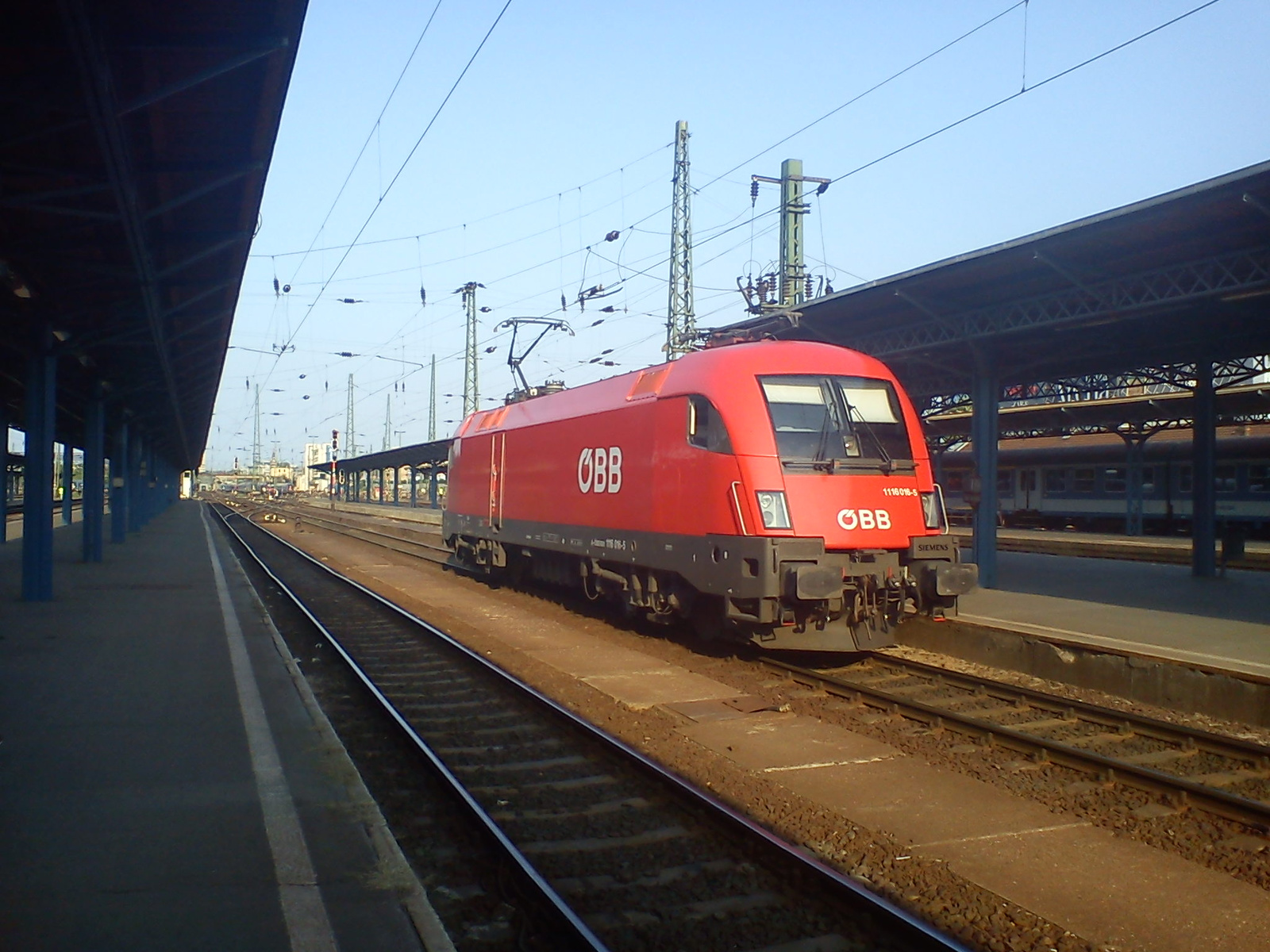 ÖBB tau