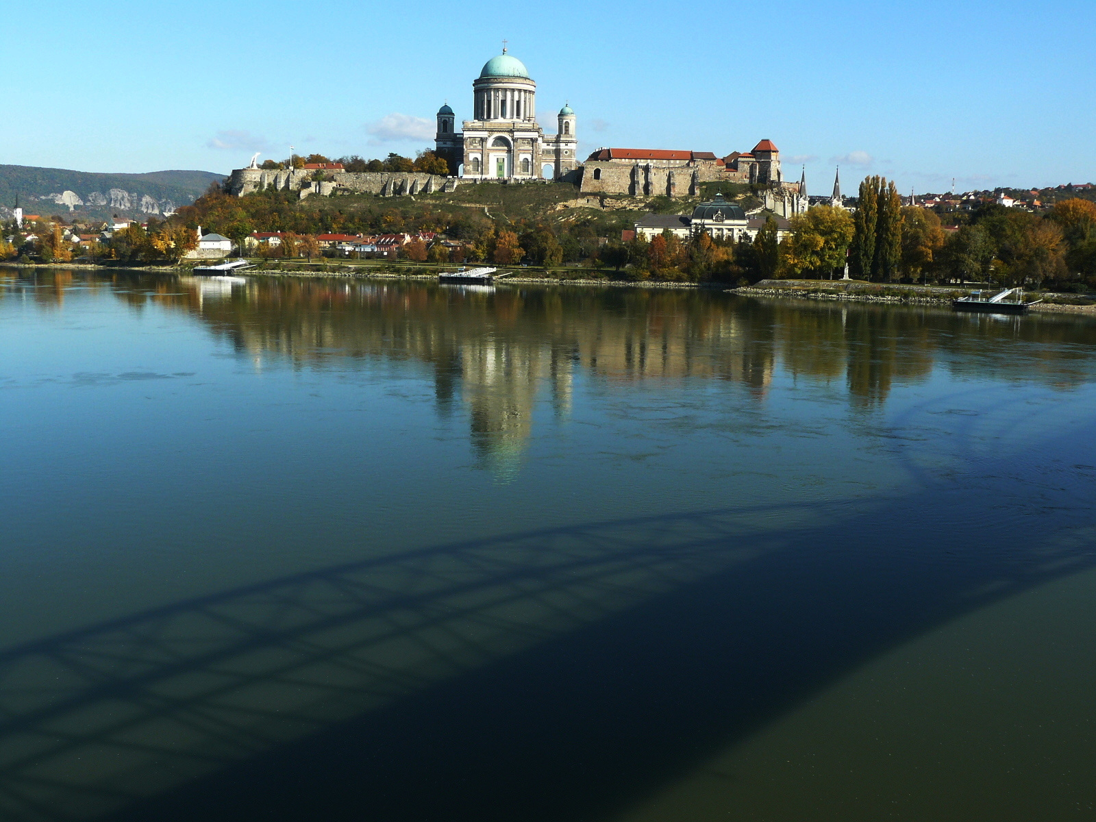 Esztergom a túlpartról