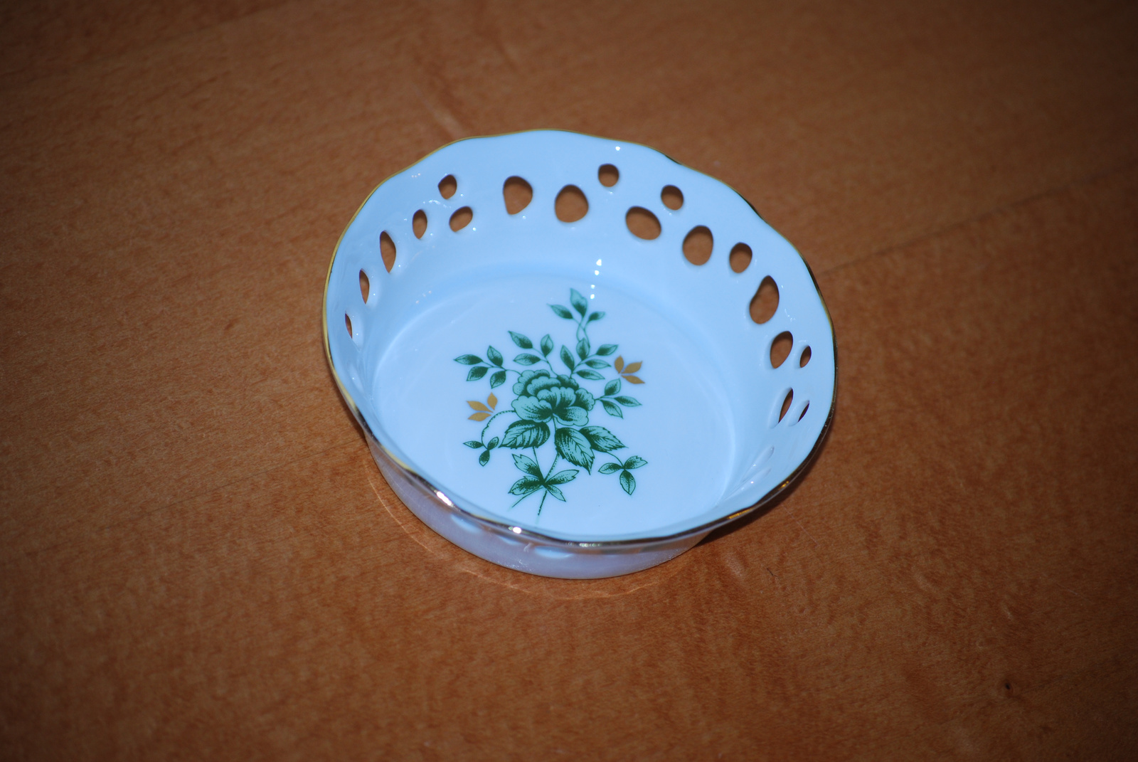 porcelánok 059