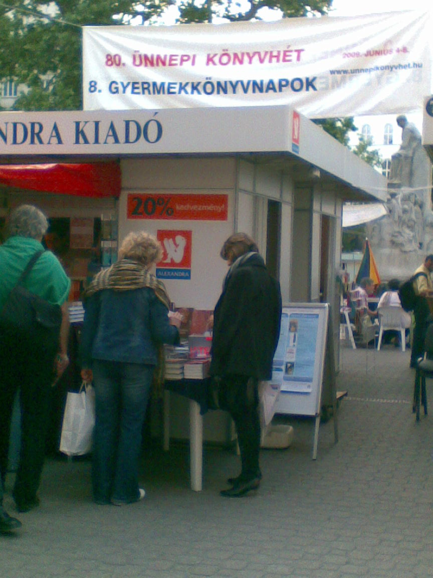 Vörösmarty tér - könyvnapon 2009. 007