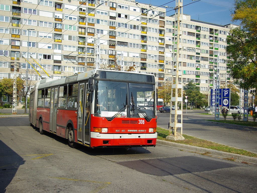 Ikarus 435T az Örs vezér téren 2 2008.10.12