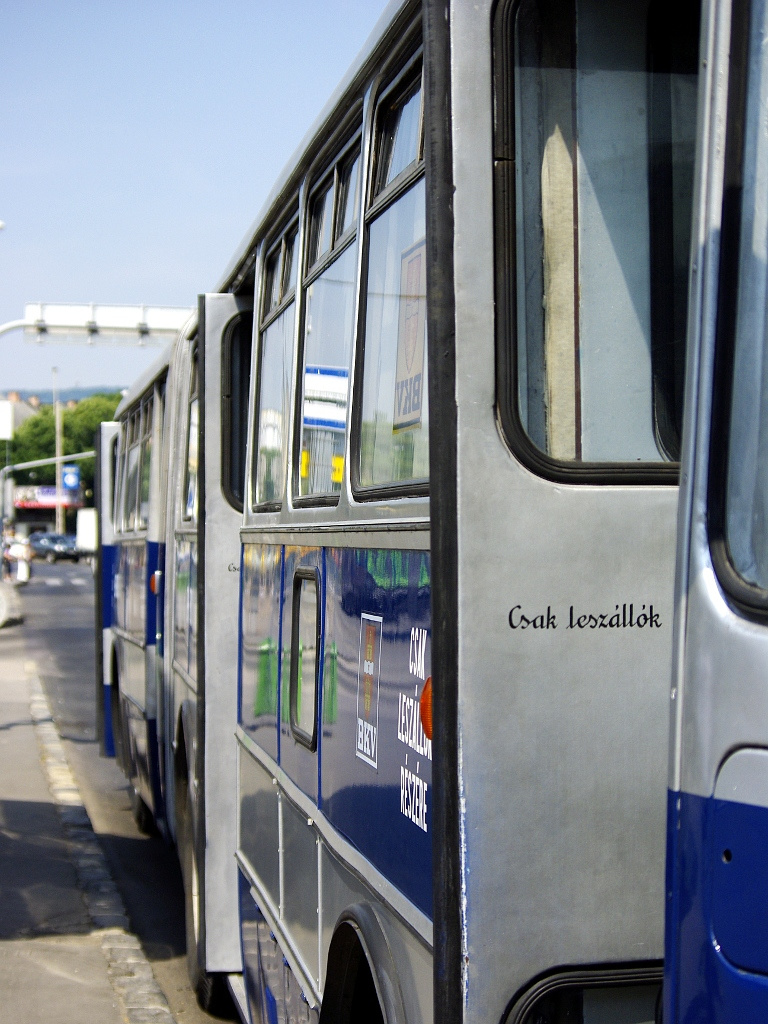 Ikarus 180 a Széll Kálmán téren 16 2011.06.05