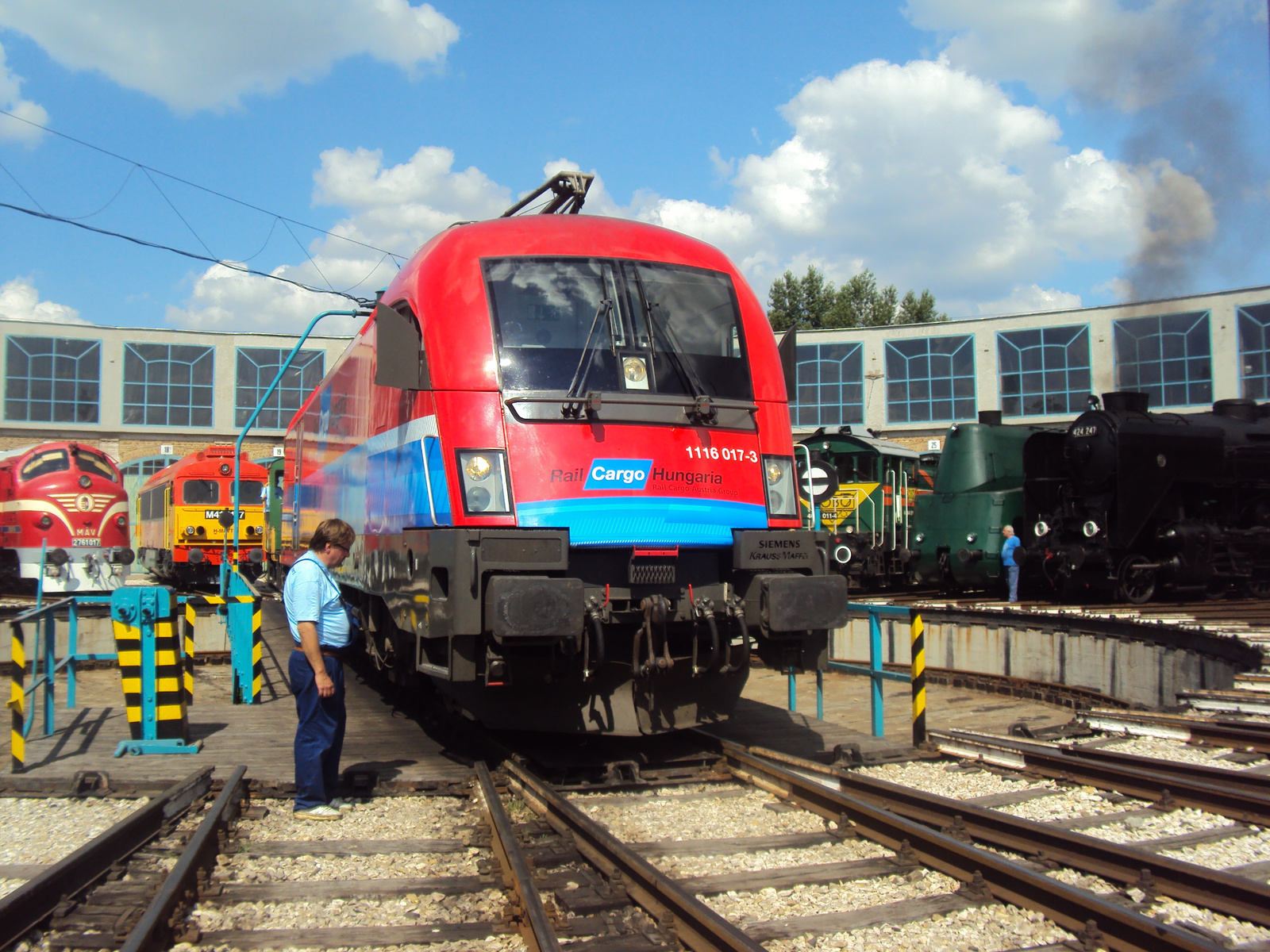 1116 017-3 "Cargo-s Teknő"