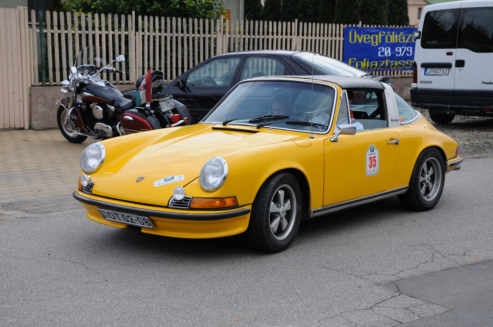 Porsche 911 Targa