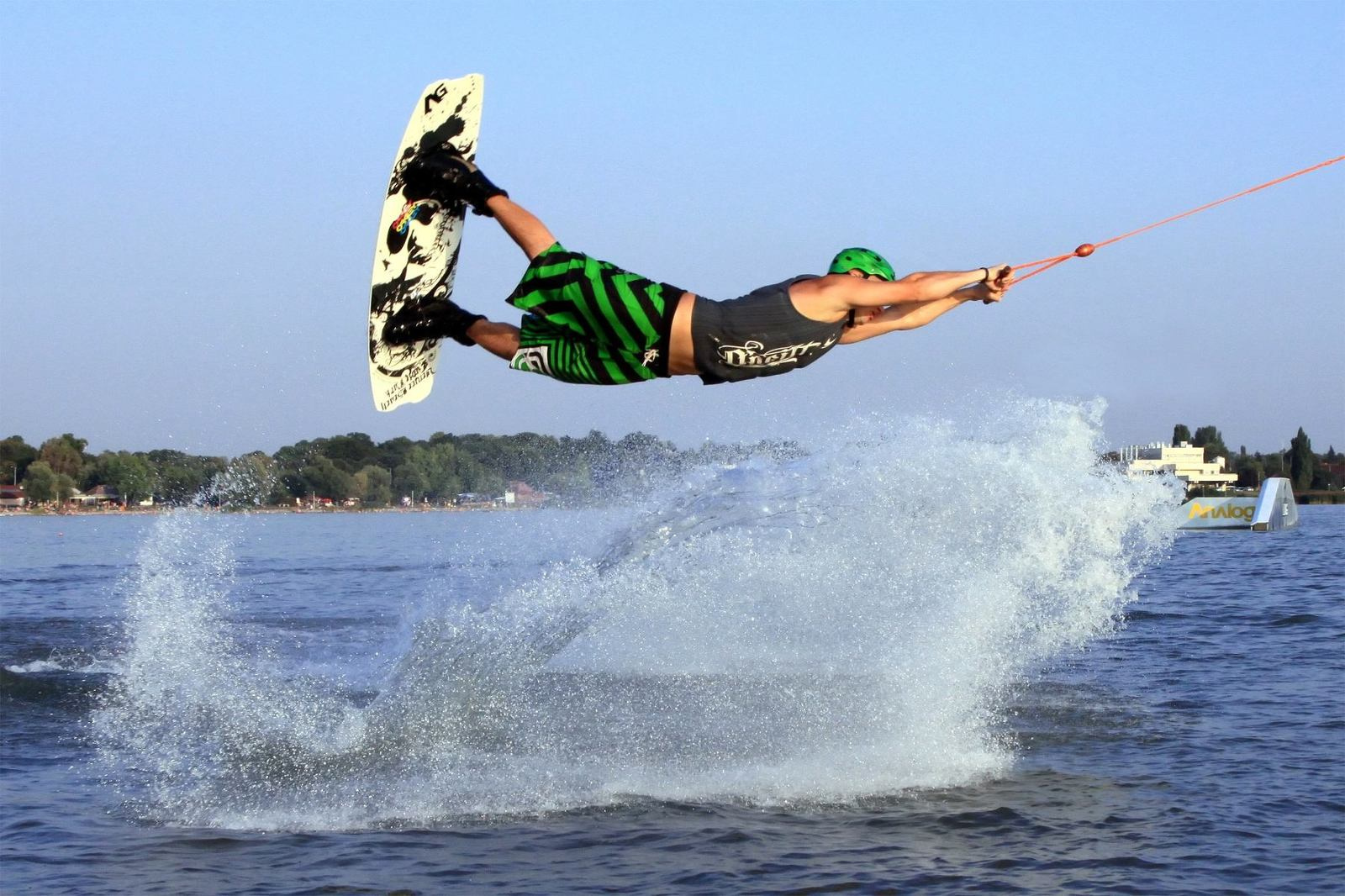 Wakeboard a Velencei tavon 2.