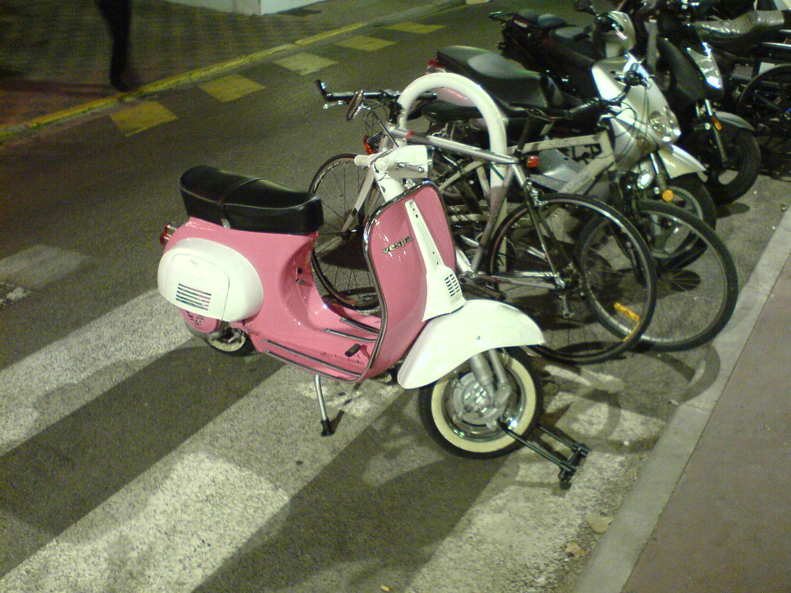 Pink Vespa