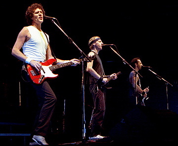 Dire Straits - 003 Egy 1985-ös koncerten - wikipedia w