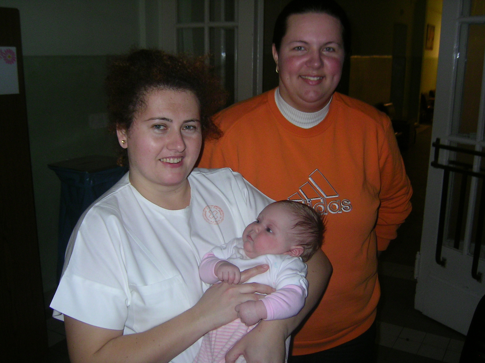 2008.01.23. (10) Brülikné Ildi nővérke még otthonról is sokat se