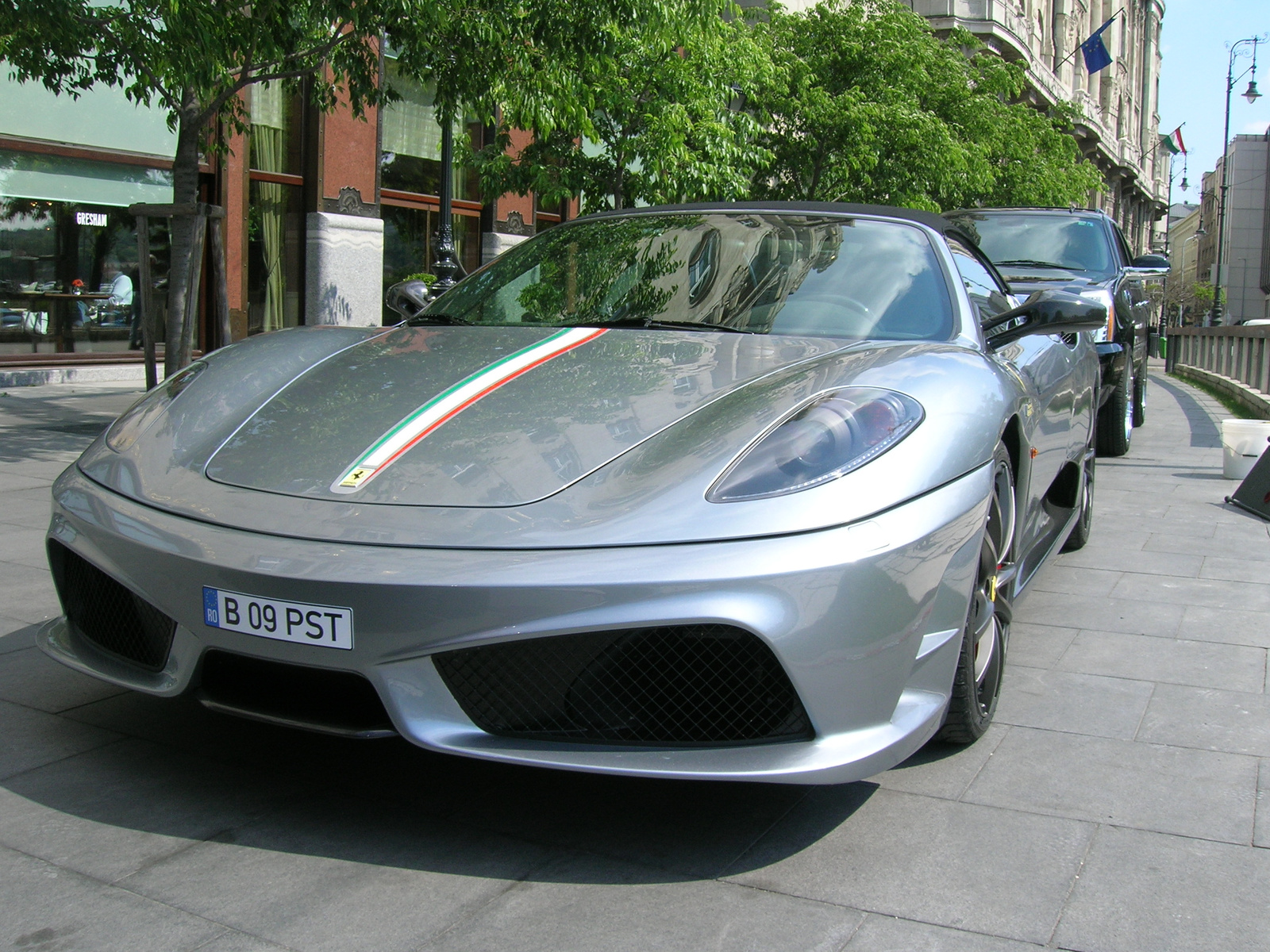 Ferrari Scuderia Spider 16M