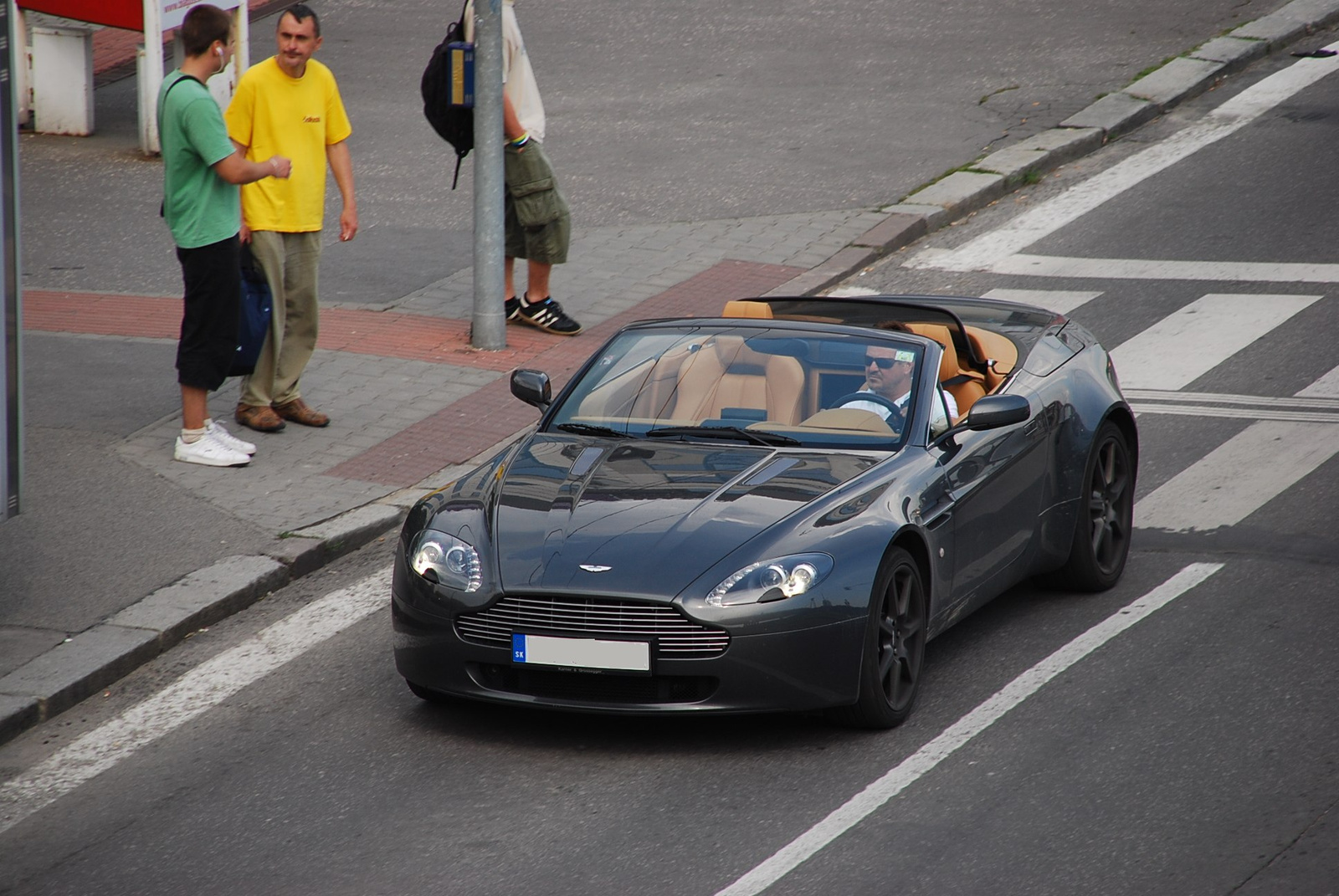 Aston Martin V8 Vantage Roadster