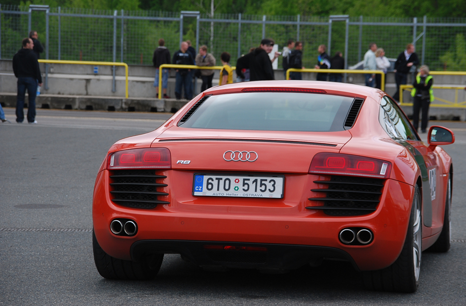 Audi R8