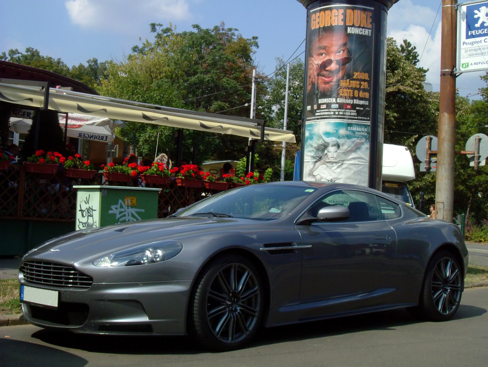 Aston Martin DBS