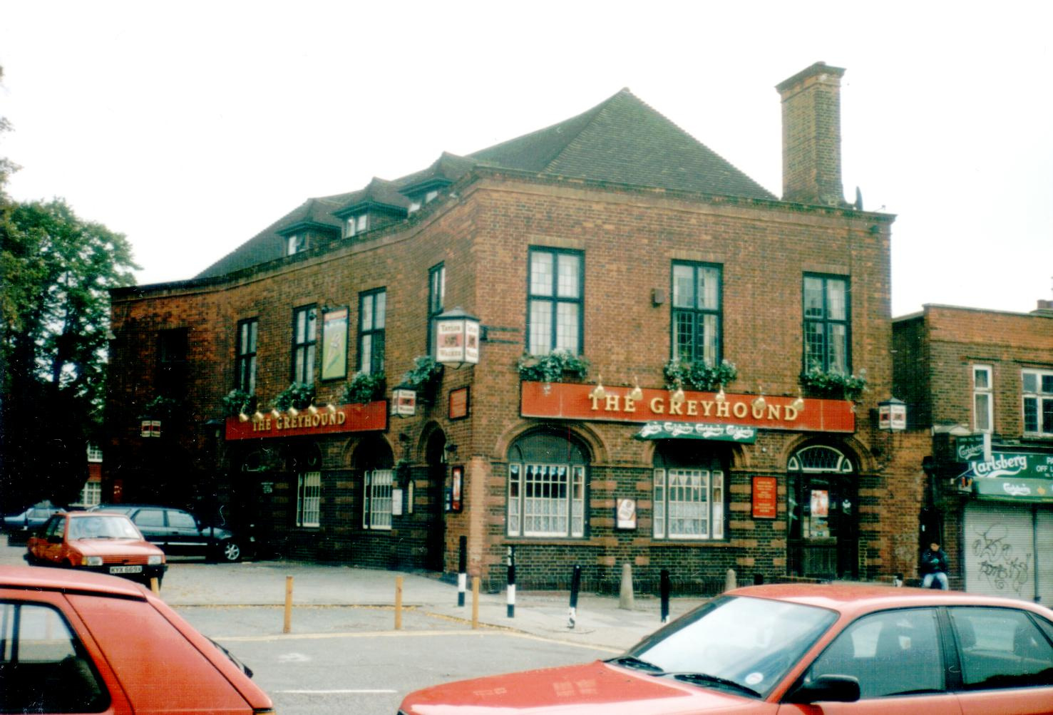 A szomszéd PUB