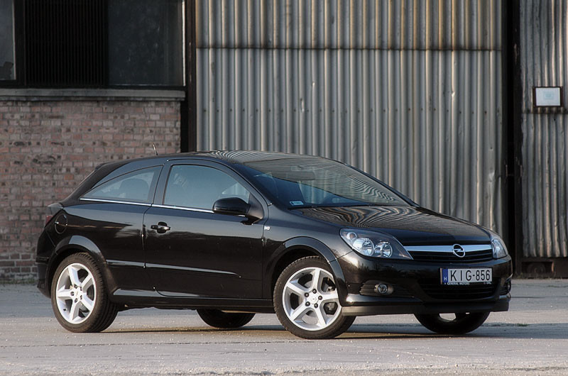 Opel Astra GTC