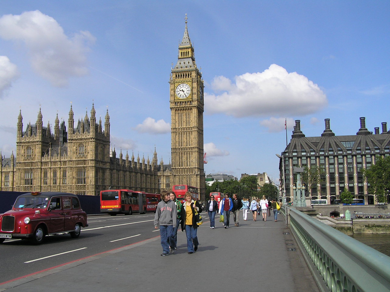London 535 Westminster híd